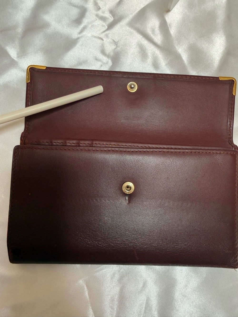 Cartier Must de Cartier Burgundy Leather Long Wallet Gold-tone Corners - Picture 9 of 16